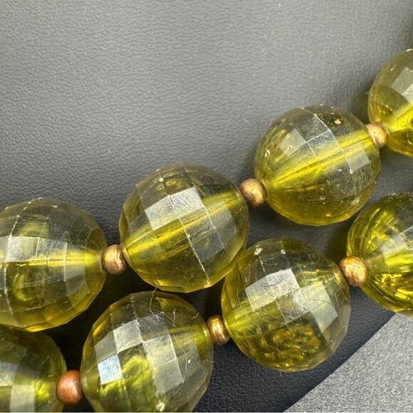 Vintage 1960s Green Peridot Lime Acrylic Beaded Collar Necklace - Picture 10 of 10